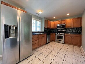 7 Fenwick Pl in Norwalk, CT - Building Photo - Building Photo