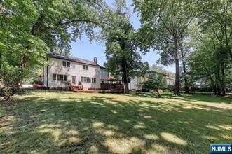 74 Buff Rd in Tenafly, NJ - Building Photo - Building Photo