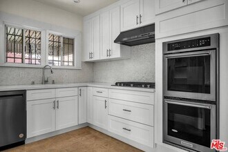 157 S Elm Dr in Beverly Hills, CA - Building Photo - Building Photo