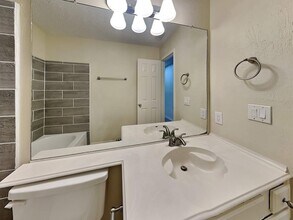 110 S Village Knoll Cir in Spring, TX - Building Photo - Building Photo