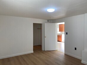 1033 Pacific Ave in Alameda, CA - Building Photo - Building Photo