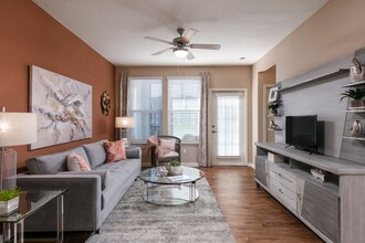 Century Dunes in DeLand, FL - Foto de edificio - Interior Photo