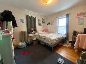 14 Stockwell St, Unit 2 in Boston, MA - Foto de edificio - Building Photo