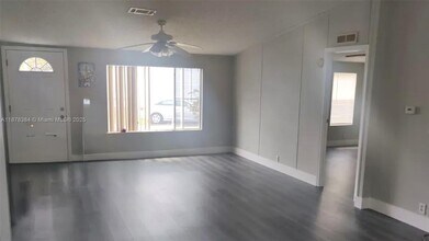 220 NE 12th Ave in Homestead, FL - Building Photo - Building Photo
