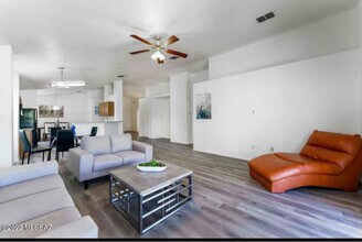 667 S Painted River Way in Vail, AZ - Building Photo - Building Photo