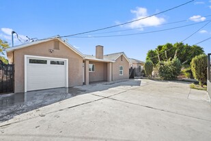 13052 Terra Bella St