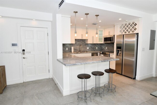 2918 Bird Ave in Miami, FL - Building Photo - Building Photo