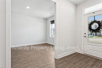 1544 Stanford Ln in Newport News, VA - Building Photo - Building Photo