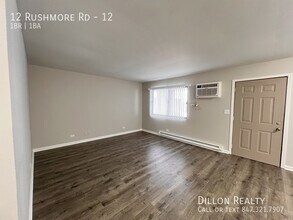 12 Rushmore Rd in Fox Lake, IL - Building Photo - Building Photo