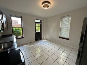 1073 Mt Pleasant Ave in Columbus, OH - Building Photo - Building Photo