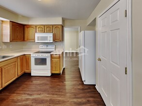900 Suntree Dr in Westerville, OH - Building Photo - Building Photo