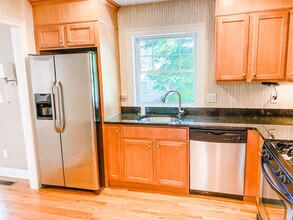 439 Glenbrook Rd in Stamford, CT - Building Photo - Building Photo