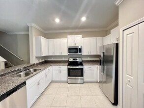 23273 Willow Glen Way in Lutz, FL - Building Photo - Building Photo