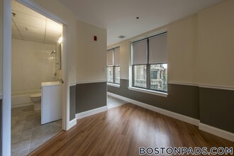 1126 Boylston St in Boston, MA - Building Photo - Building Photo