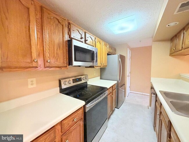 13114 Briarcliff Terrace in Germantown, MD - Building Photo - Building Photo