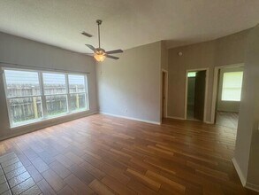 2806 Old Carriage Ln in Fort Walton Beach, FL - Foto de edificio - Building Photo