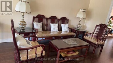 37 Allangrove Crescent in Toronto, ON - Building Photo - Building Photo