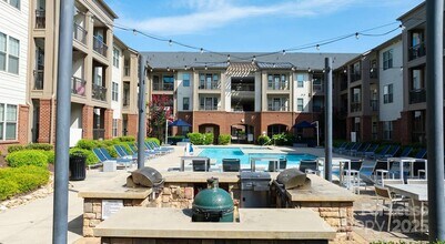 10624 Parrish St, Unit A1 in Matthews, NC - Building Photo - Building Photo