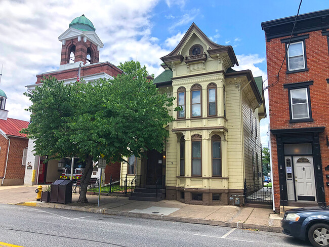 55 E Main St in Mechanicsburg, PA - Building Photo - Building Photo