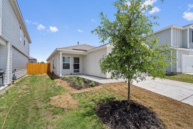 3948 Prairie Crk in New Braunfels, TX - Building Photo - Building Photo