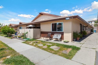 1819 E Grove Ave in Orange, CA - Building Photo - Building Photo