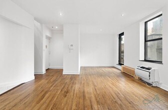 455 Park Ave S in New York, NY - Building Photo - Building Photo