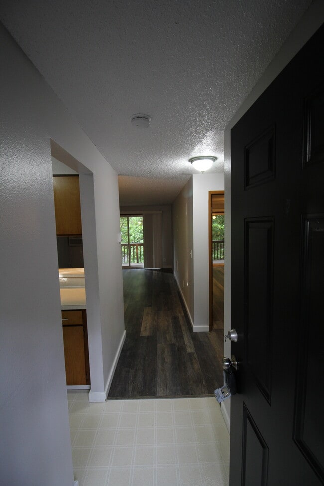 4614 Lower Dr, Unit 4614 in Lake Oswego, OR - Building Photo - Building Photo