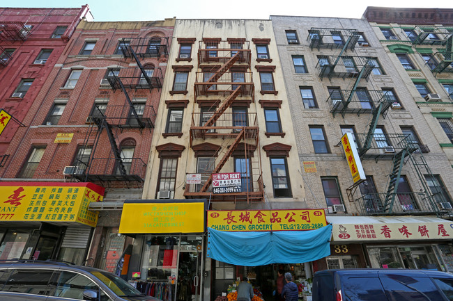 31 Catherine St in New York, NY - Building Photo - Building Photo