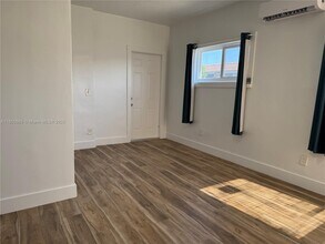 609 NW 2nd Ave in Hallandale Beach, FL - Building Photo - Building Photo