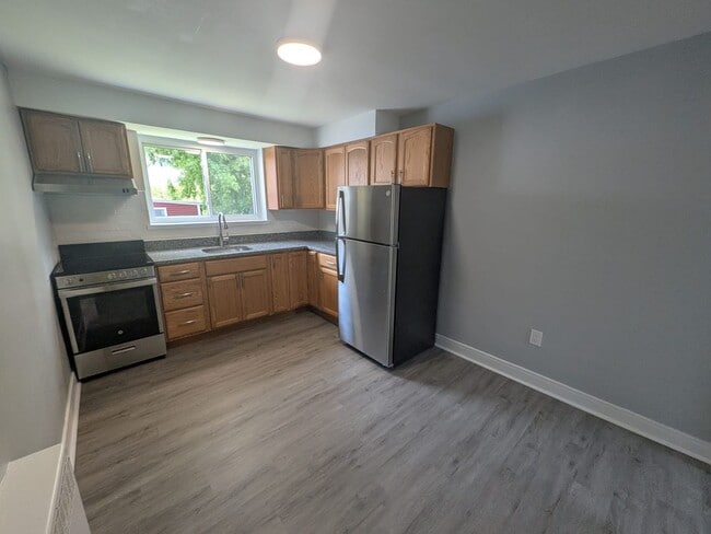 property at 15-25-25 Forrest Dr