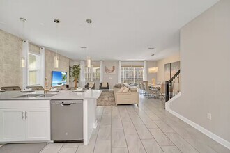 730 Drop Shot Dr in Kissimmee, FL - Building Photo - Building Photo