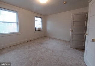 519 Harvard St NW, Unit 103 in Washington, DC - Building Photo - Building Photo
