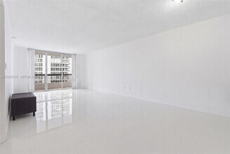 19195 Mystic Pointe Dr in Aventura, FL - Building Photo - Building Photo