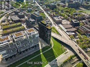 51-651 Trolley Cres in Toronto, ON - Building Photo - Building Photo