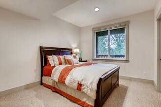 4742 281st Ave NE, Unit 1 in Redmond, WA - Foto de edificio - Building Photo