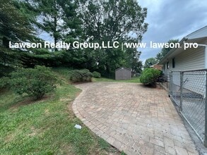 4777 Long Acre Dr NE in Roanoke, VA - Building Photo - Building Photo