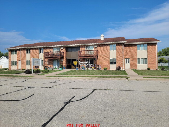 property at 104 Sycamore St