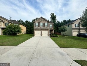6648 Oak Hill Pass in Fairburn, GA - Building Photo - Building Photo