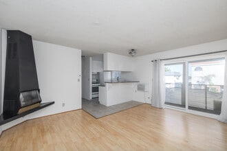 CATO in Torrance, CA - Building Photo - Interior Photo