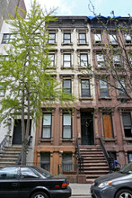 55 71st St in New York, NY - Building Photo - Building Photo