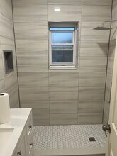535 Van Cortlandt Park Ave, Unit 2nd Floor-3 Bedroom in Yonkers, NY - Foto de edificio - Building Photo