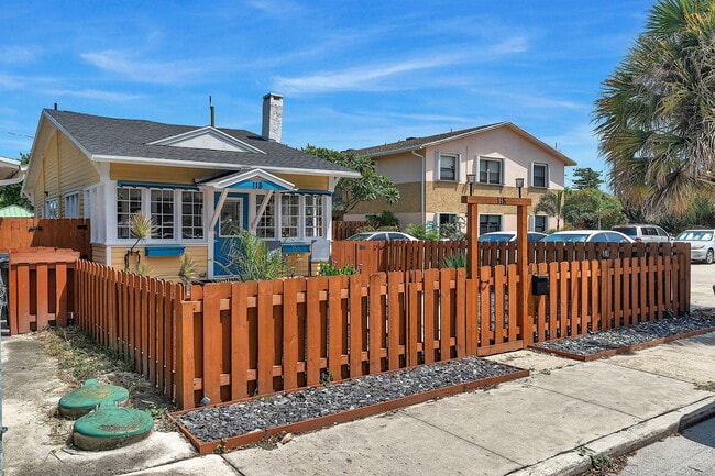 118 S J St in Lake Worth Beach, FL - Building Photo - Building Photo