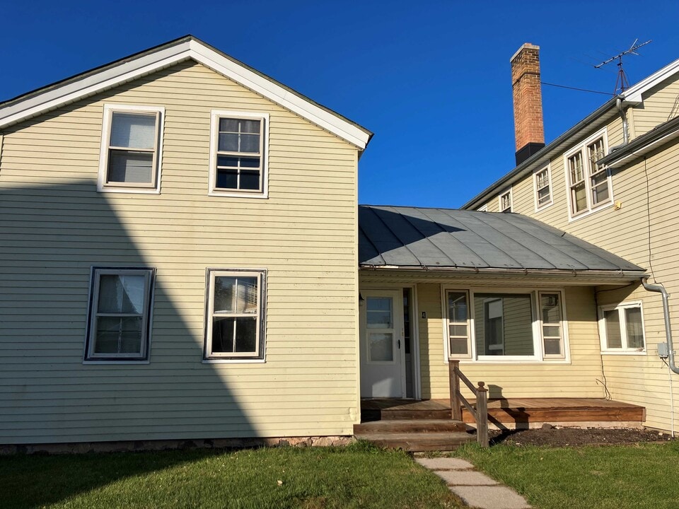W4160 Main Rd, Unit 2 in Plymouth, WI - Building Photo
