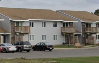 654 S Westwood Ave in Kingsford, MI - Building Photo