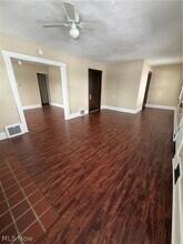 1870 Cordova Ave in Youngstown, OH - Building Photo - Building Photo