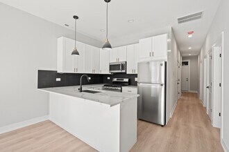 2540 W Cortez St in Chicago, IL - Building Photo - Building Photo