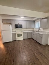228 Trask St, Unit 1 in Aurora, IL - Building Photo - Building Photo