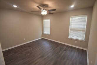 1631 Seattle Slew St in Prairie Grove, AR - Building Photo - Building Photo