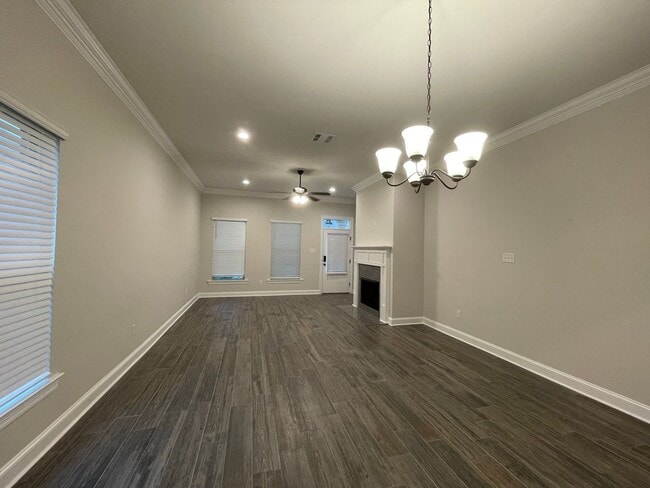 161 Lake Breeze Dr in Baton Rouge, LA - Building Photo - Building Photo
