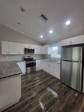 5025 N Dogwood Cir in La Belle, FL - Building Photo - Building Photo